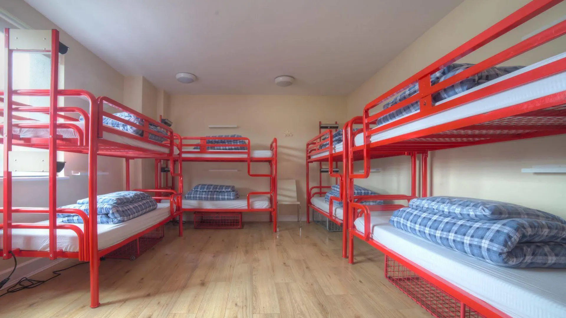 Snoozles Galway City Centre Hostel